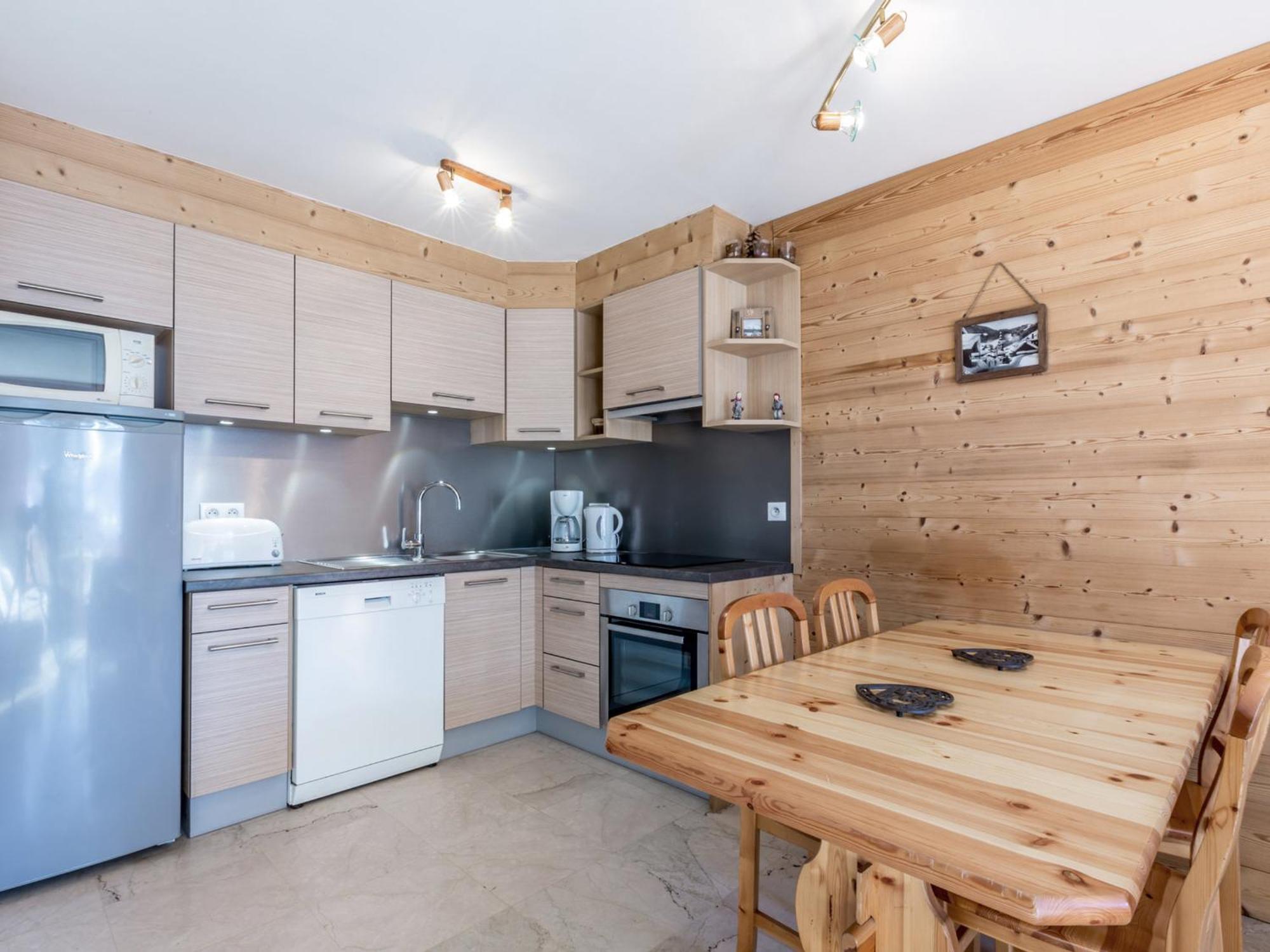 2 Pieces 4 Pers, Proximite Commerces, Garage Et Ascenseur - Fr-1-304-12 Apartment La Clusaz
