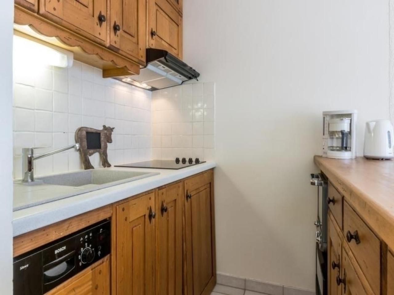 2 Pieces 4 Pers, Proximite Commerces, Garage Et Ascenseur - Fr-1-304-12 Apartment